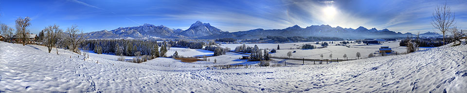 Panoramaaufnahme der Allgäuer Alpen
